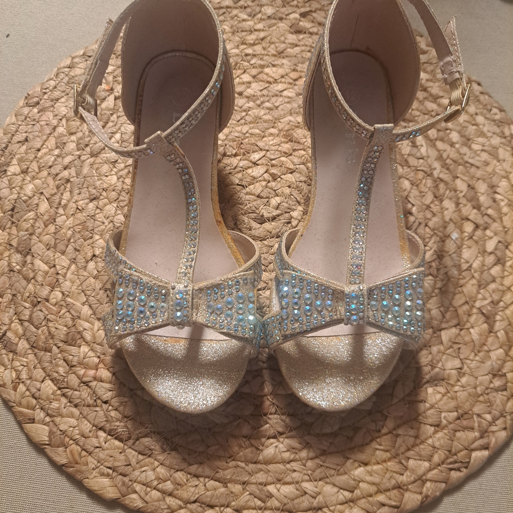 Link Glittery Dress Shoes with Blue Accents